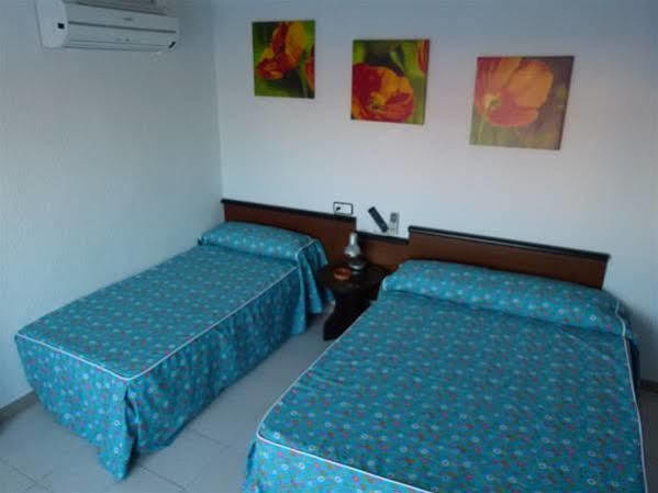 Miami Playa Hostal Pardo מראה חיצוני תמונה